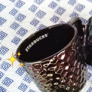 Starbucks Other - A pair of Starbucks coffee mugs Starbucks Other - A pair of Starbucks coffee mugs
